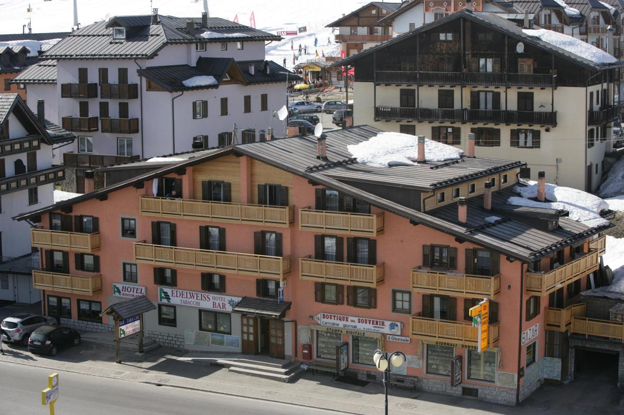 Hotel Edelweiss Passo del Tonale Bagian luar foto
