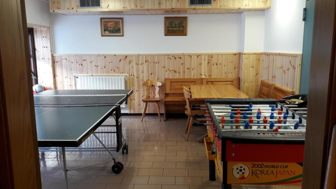 Hotel Edelweiss Passo del Tonale Bagian luar foto