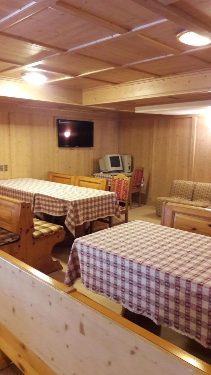 Hotel Edelweiss Passo del Tonale Bagian luar foto