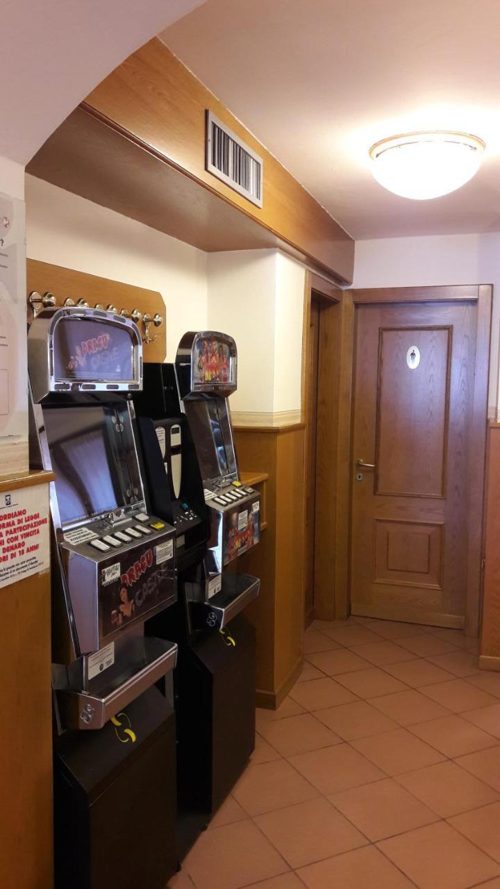 Hotel Edelweiss Passo del Tonale Bagian luar foto