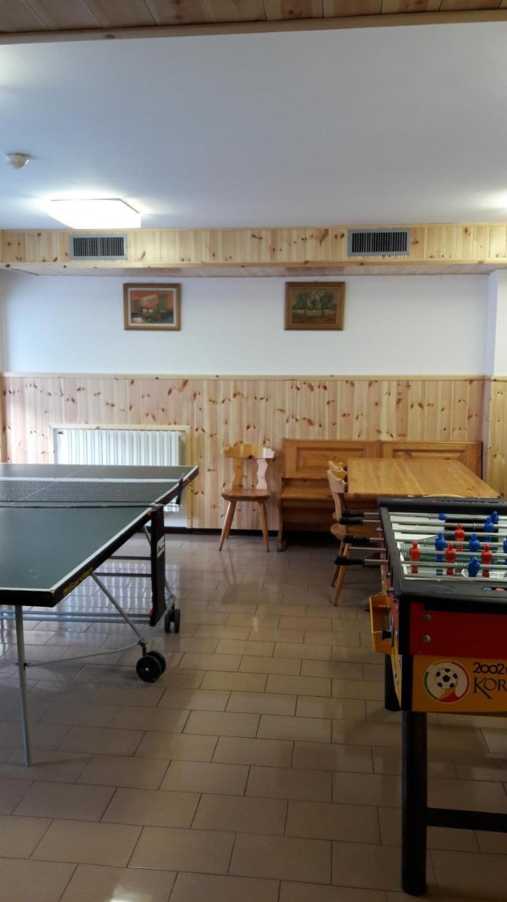 Hotel Edelweiss Passo del Tonale Bagian luar foto